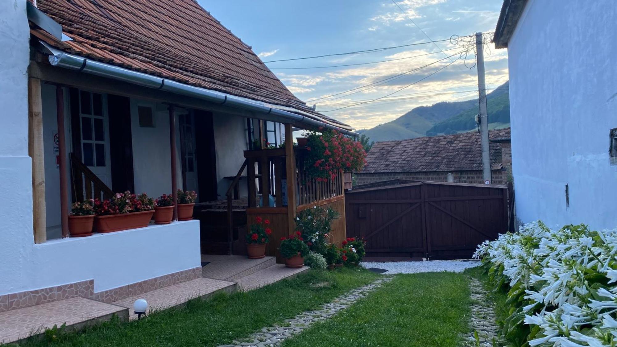 Hotel Casa Kelemen Iren Rimetea Exterior foto
