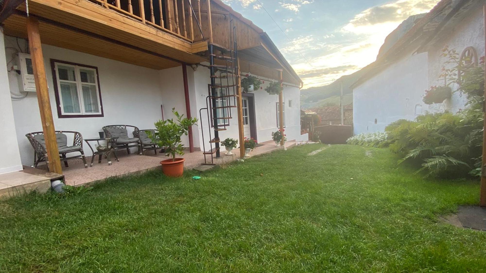 Hotel Casa Kelemen Iren Rimetea Exterior foto